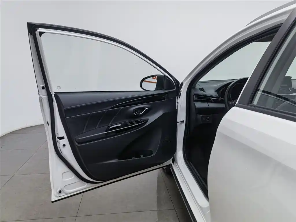 Toyota Yaris L Zhixuan YARiS L 2022 X 1.5L CVT Luxury PLUS