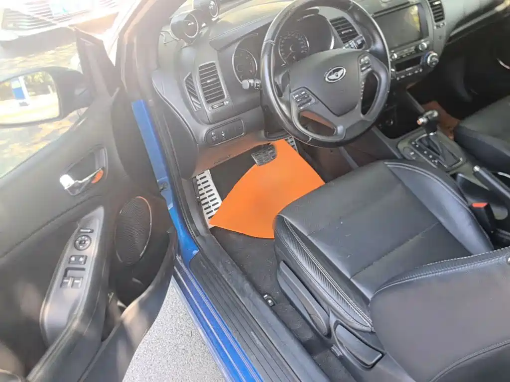 Kia Shuma — миниатюра 16
