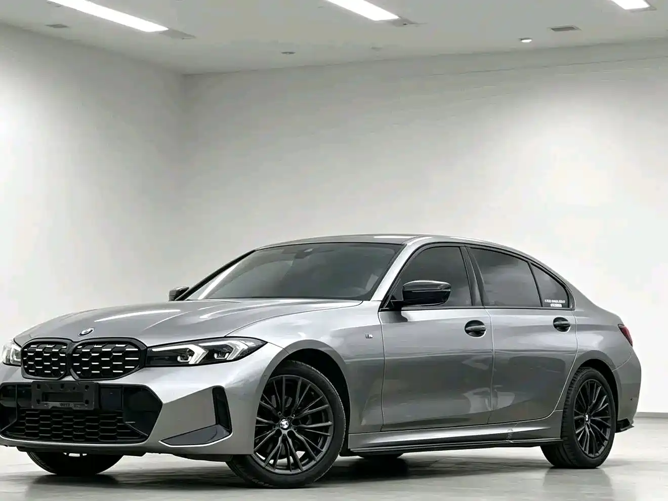 宝马3系 2023款 325Li M运动曜夜套装 2023