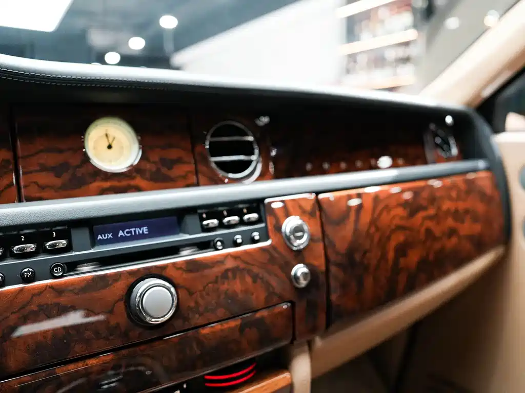 Rolls-Royce Phantom — миниатюра 26