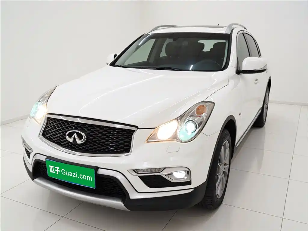 Infiniti QX50 2015 2.5L Enjoy