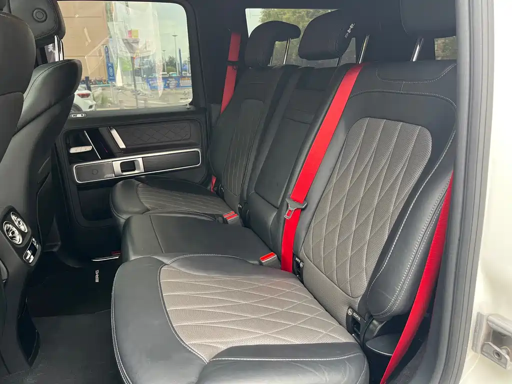 Mercedes-Benz G-Class — миниатюра 11