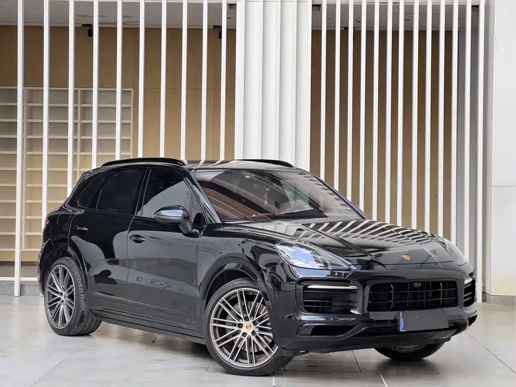 Porsche Cayenne — миниатюра 3