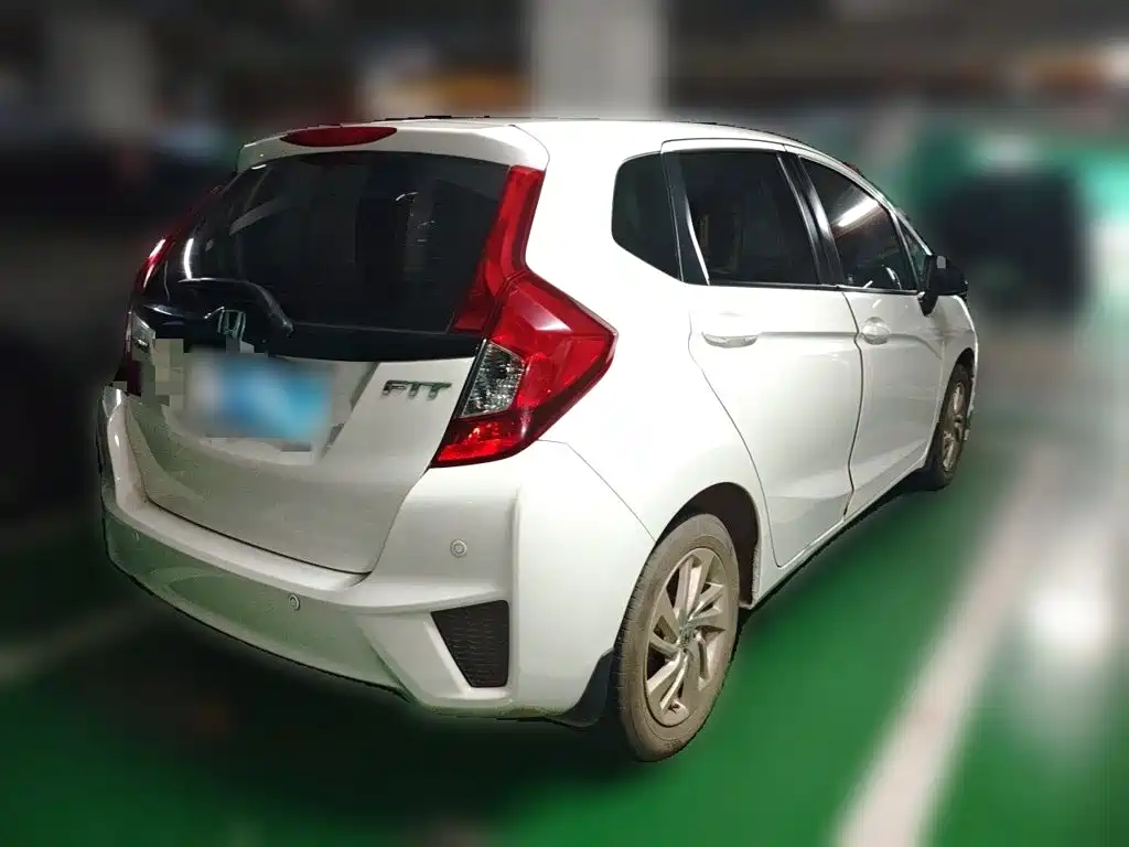 Honda Fit — миниатюра 4