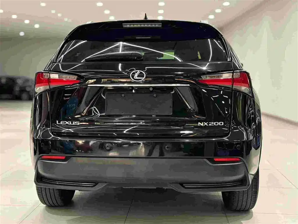 Lexus NX — миниатюра 9