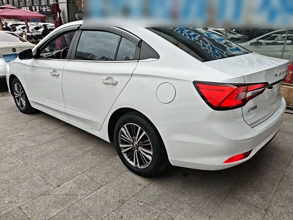 Roewe i5 — миниатюра 5
