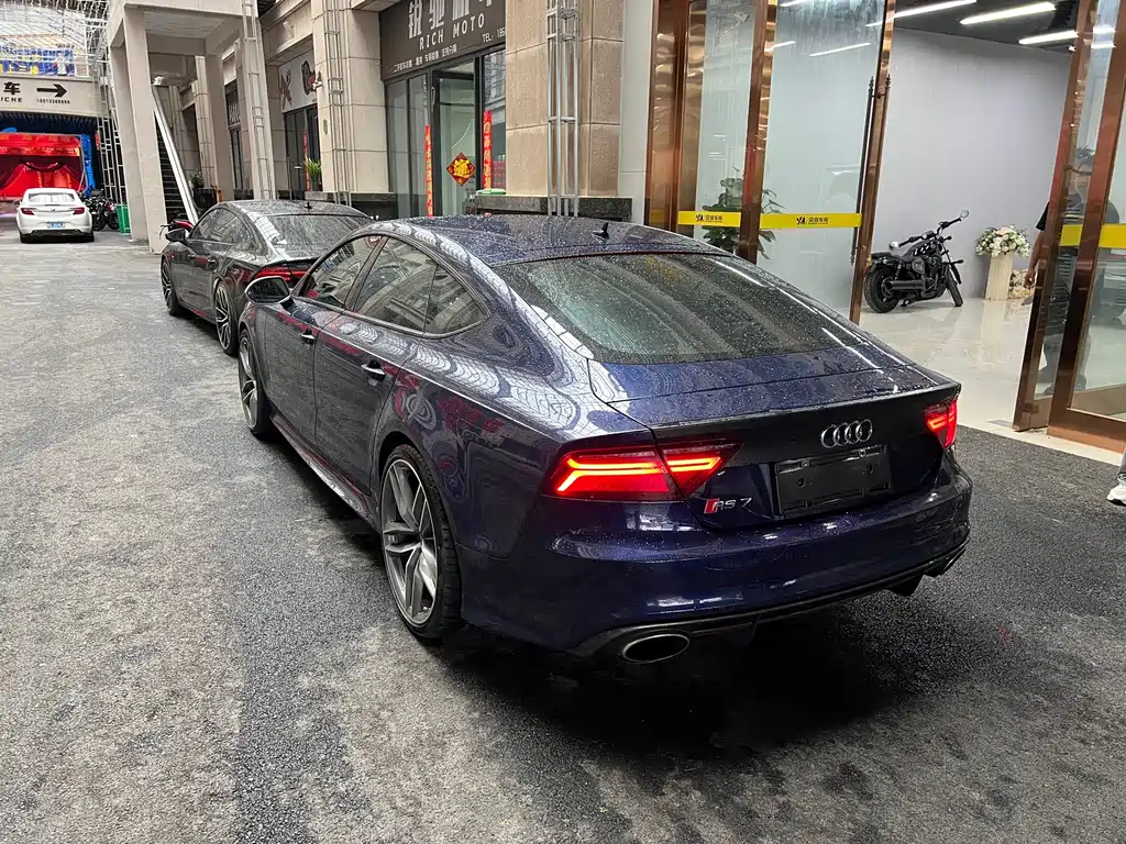 Audi RS 7 — миниатюра 11