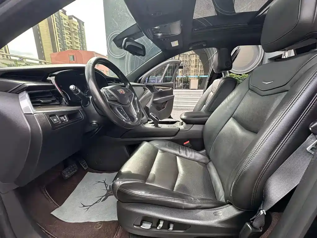 Cadillac XT5 — миниатюра 7