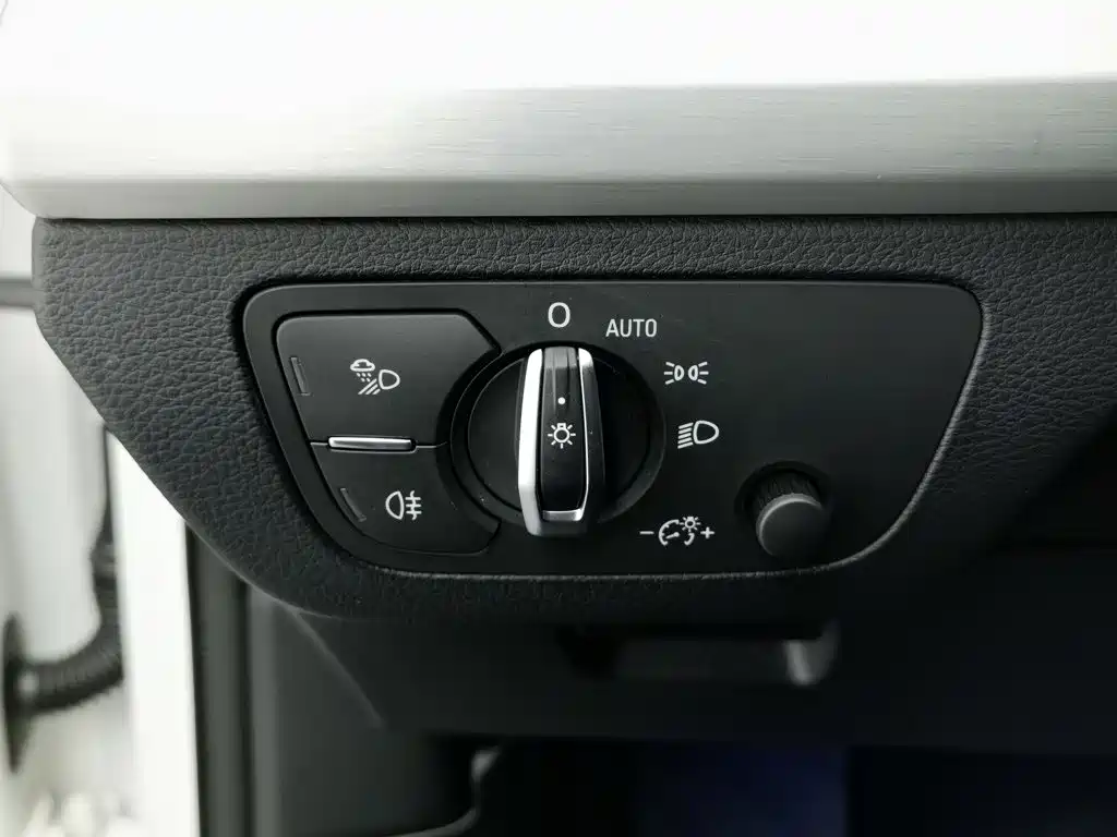 Audi Q5L — миниатюра 21
