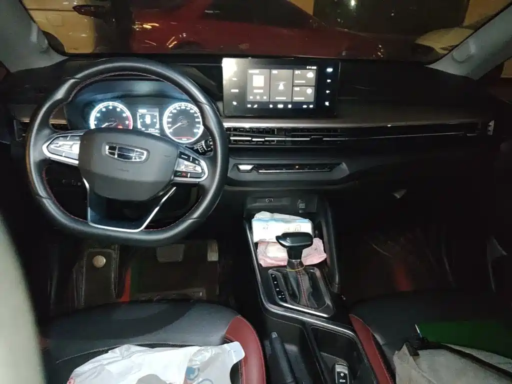 Geely Vision X3 — миниатюра 5