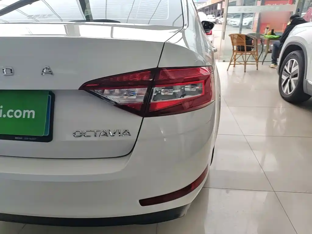 Skoda Octavia — миниатюра 8