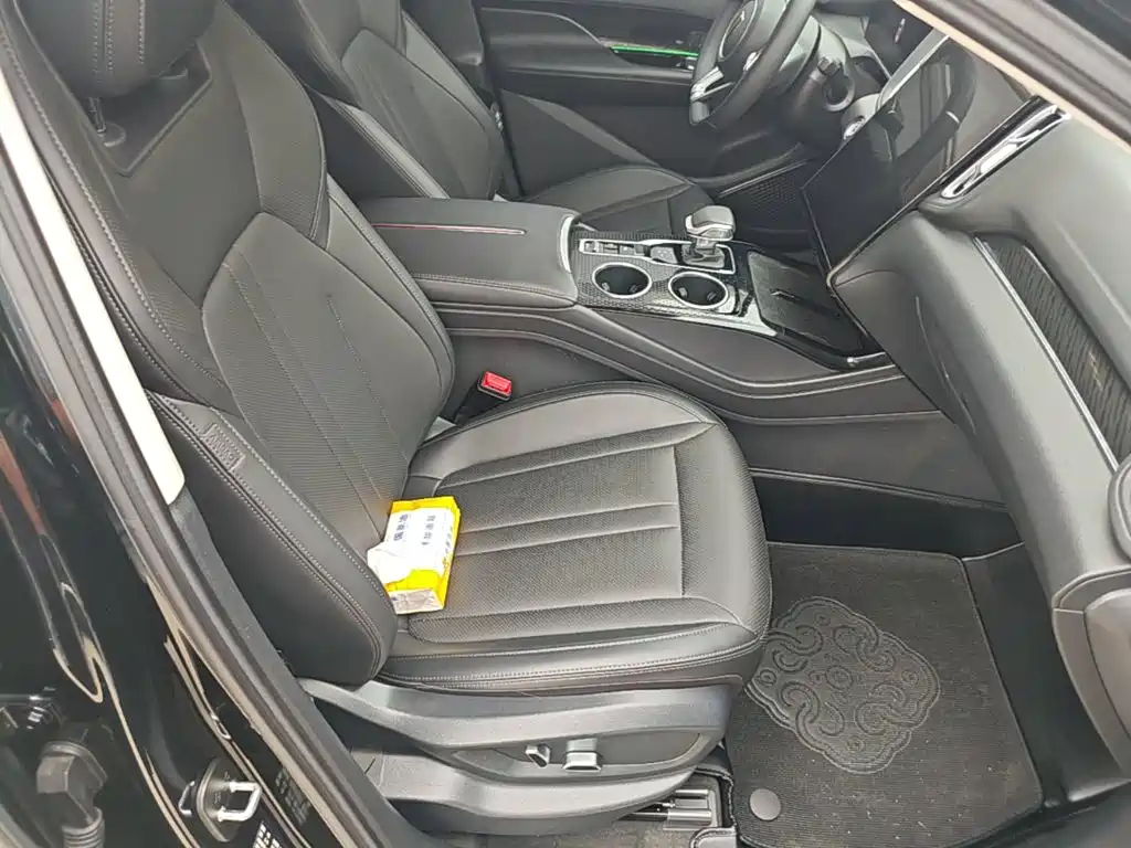 Hongqi Hongqi HS3 PHEV — миниатюра 25
