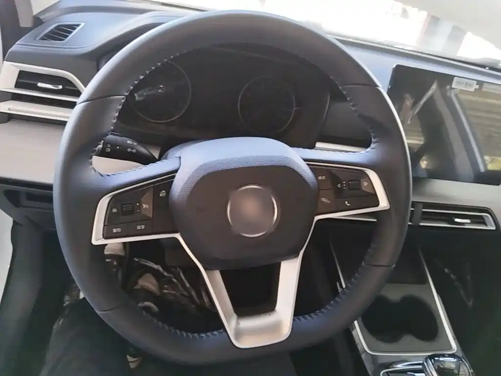 BYD Qin NEV — миниатюра 11