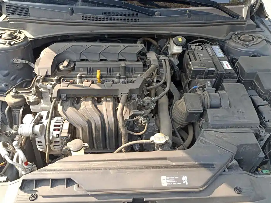 Hyundai Elantra — миниатюра 10
