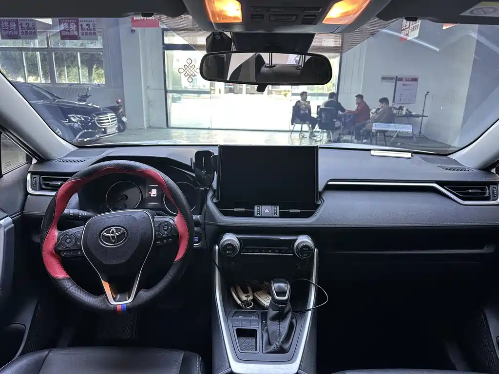 Toyota Wildlander — миниатюра 6