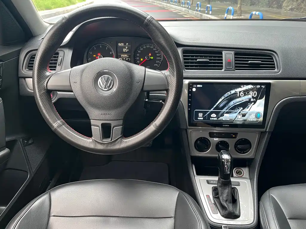 Volkswagen Lavida — миниатюра 12