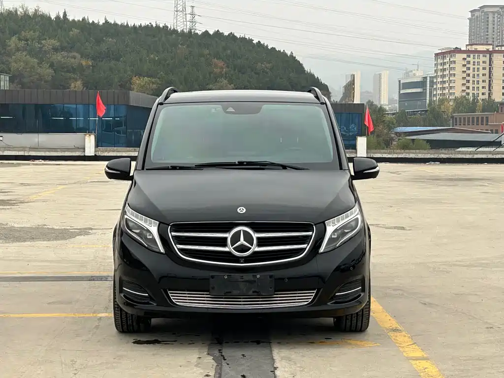 Mercedes-Benz V-Class — миниатюра 2