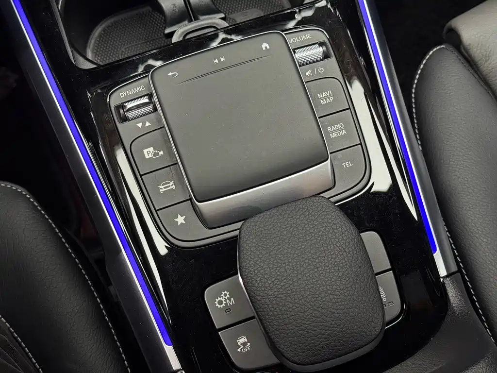 MERCEDES-BENZ GLB AMG