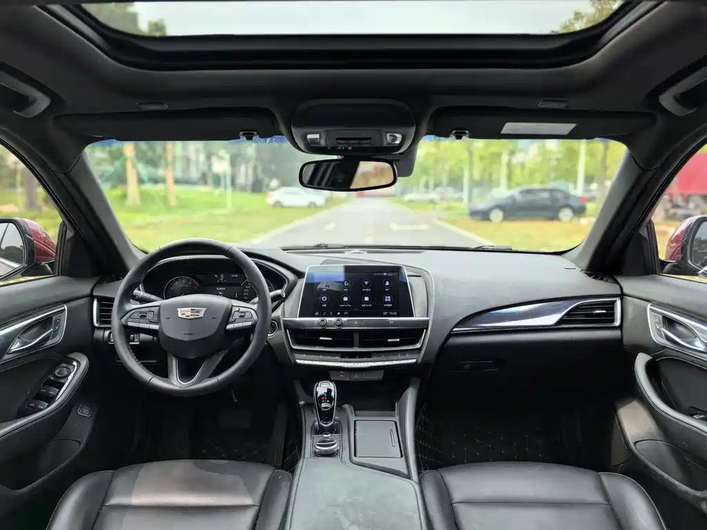 Cadillac CT5 2021 28T Fashion