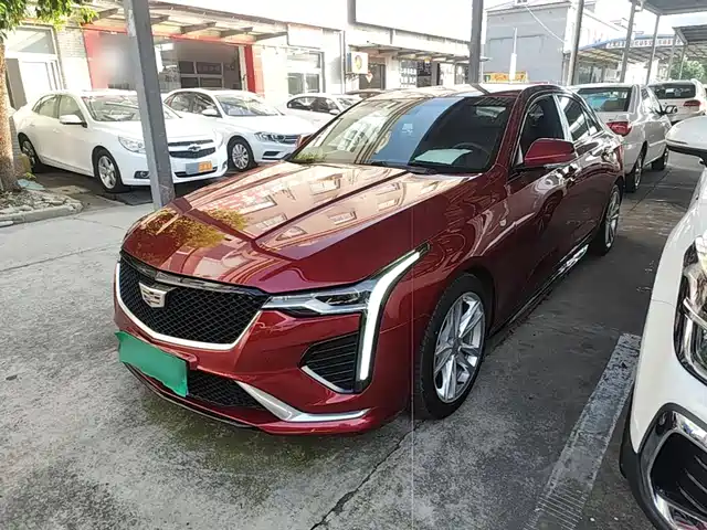 Cadillac CT4