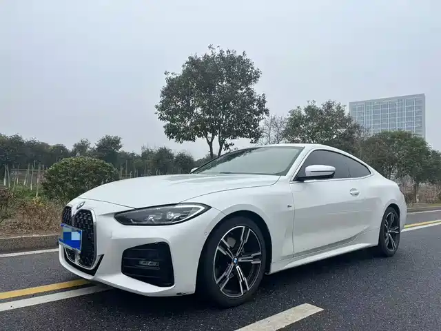 BMW 4 SERIES
