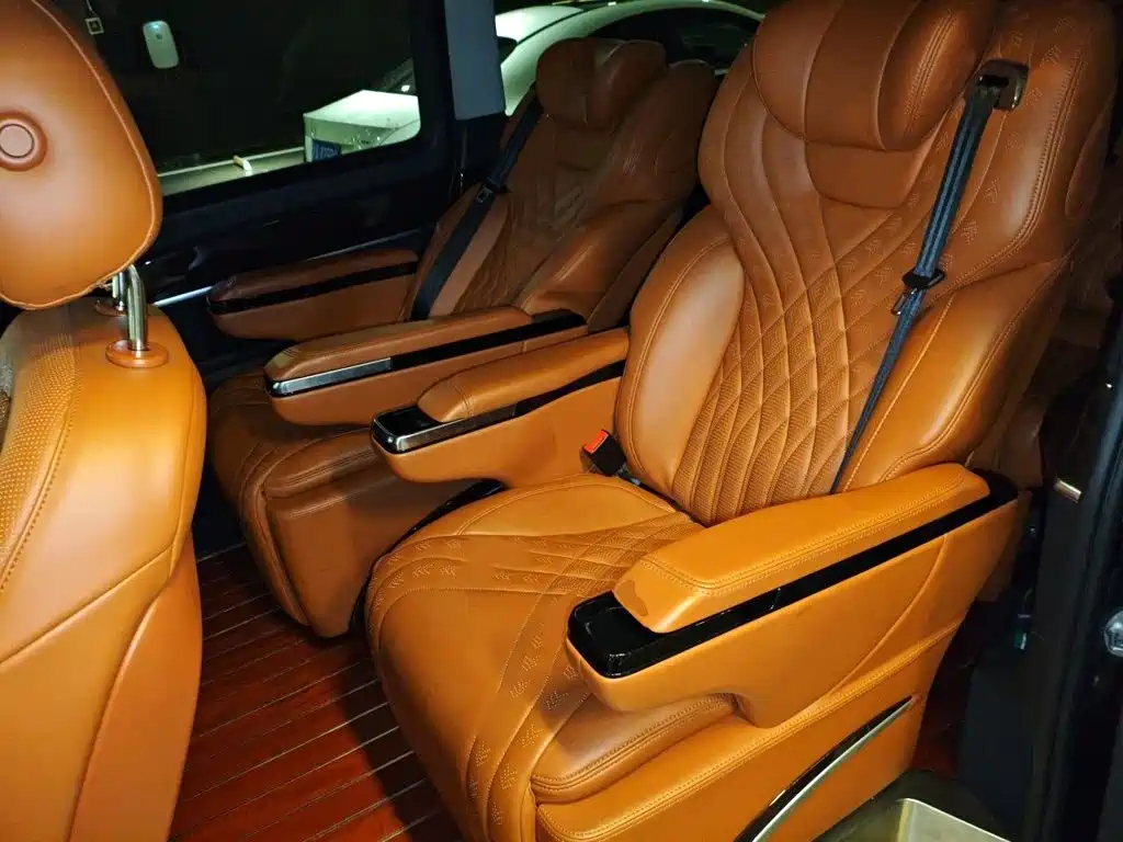 Mercedes-Benz V-Class — миниатюра 13
