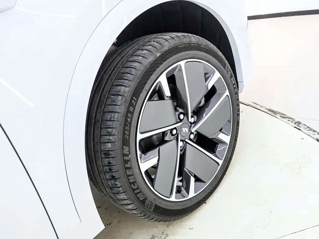 Li Auto Li L7 — миниатюра 15