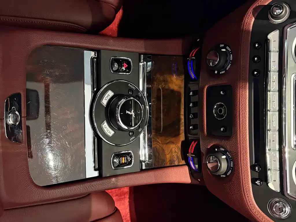 Rolls-Royce Ghost — миниатюра 12