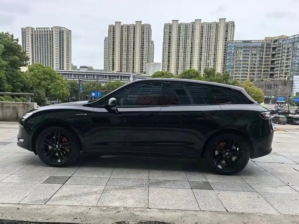 AITO ASK THE WORLD M5