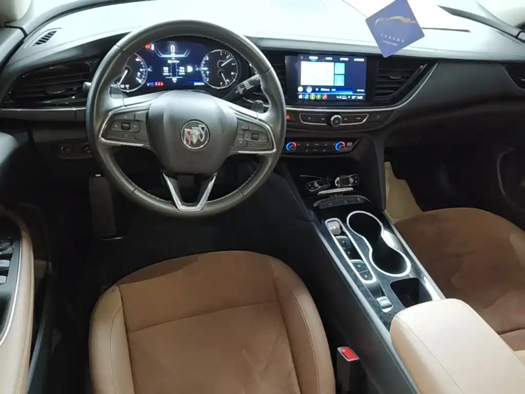 Buick Regal — миниатюра 10