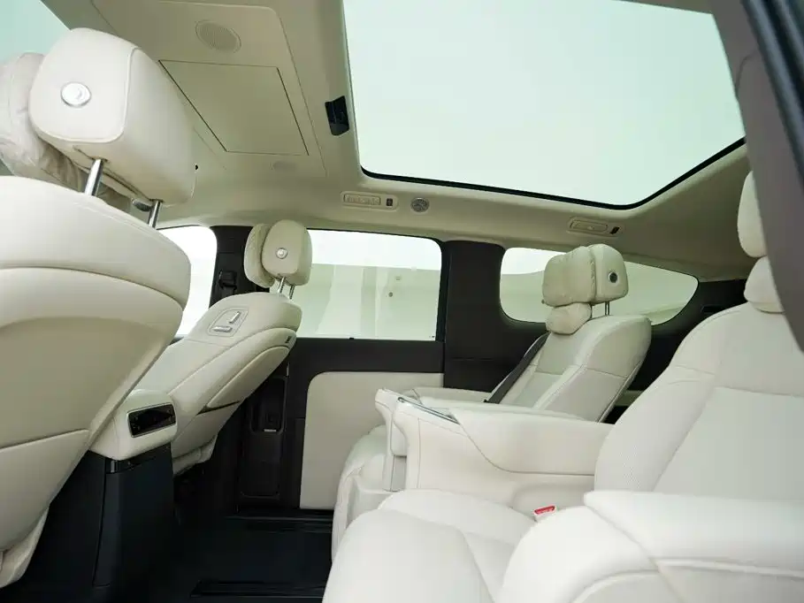 Li Auto Li MEGA — миниатюра 19