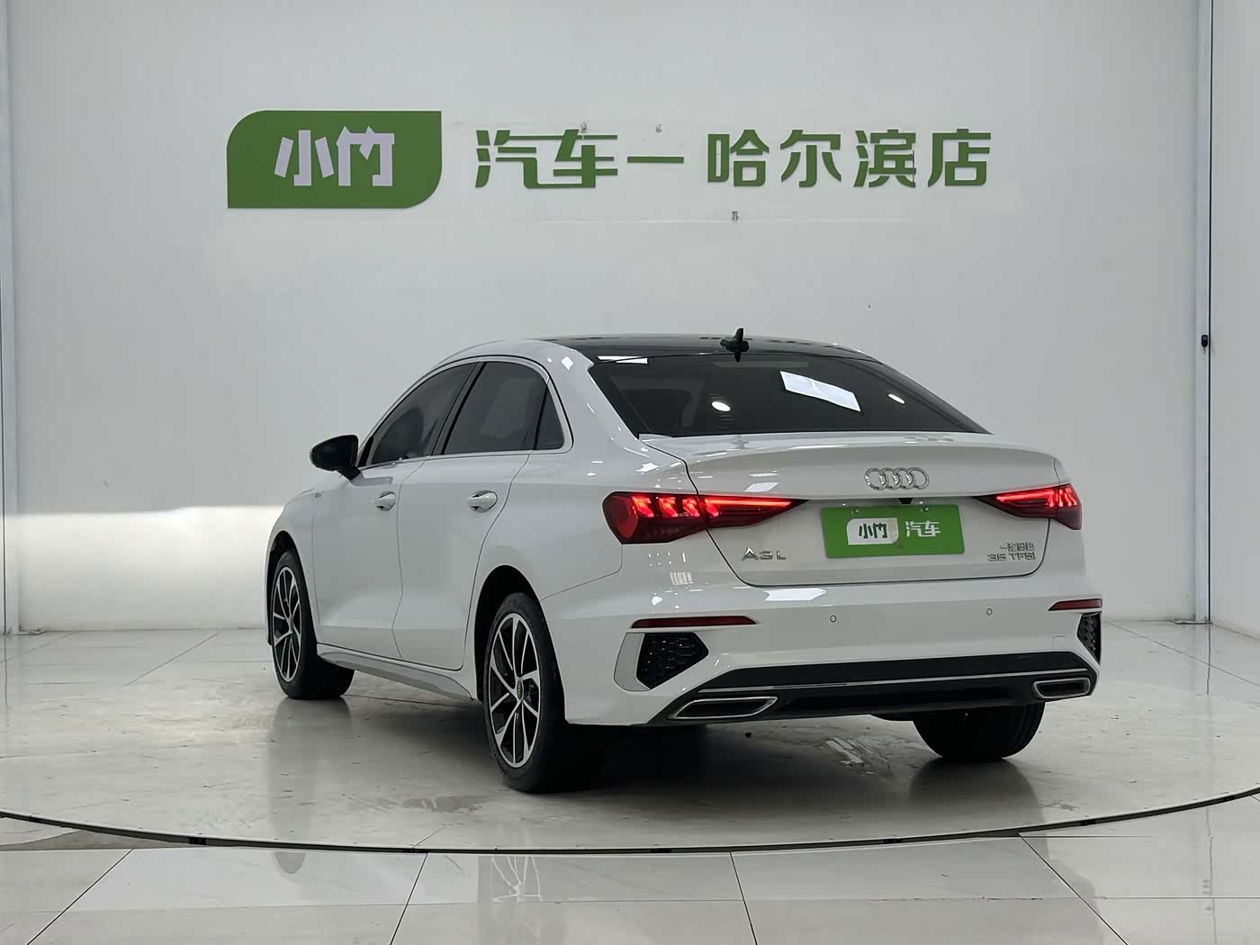 Audi A3 1.4 л 2023 г. Белый, пробег 34000 км