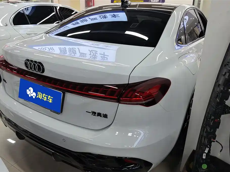 Audi A5L 2026 2.0T Sport