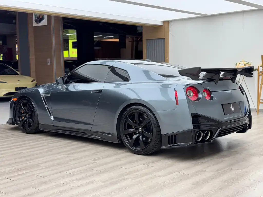 Nissan GT-R 2010 3.8T Premium Edition