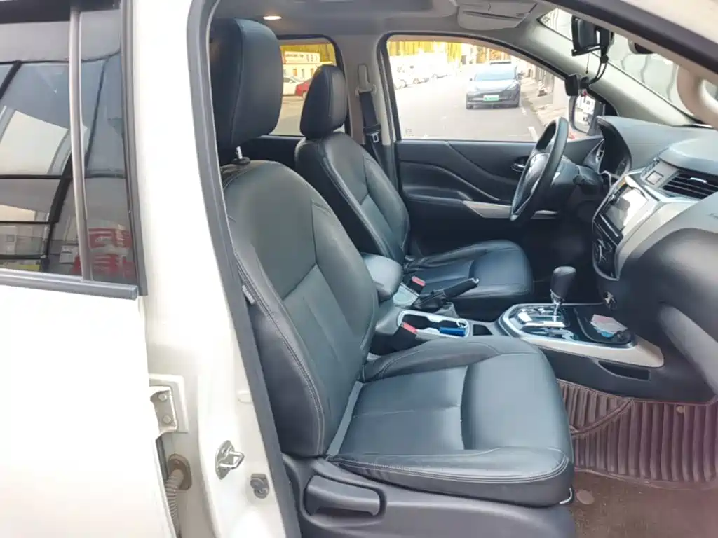 Nissan Terra — миниатюра 25