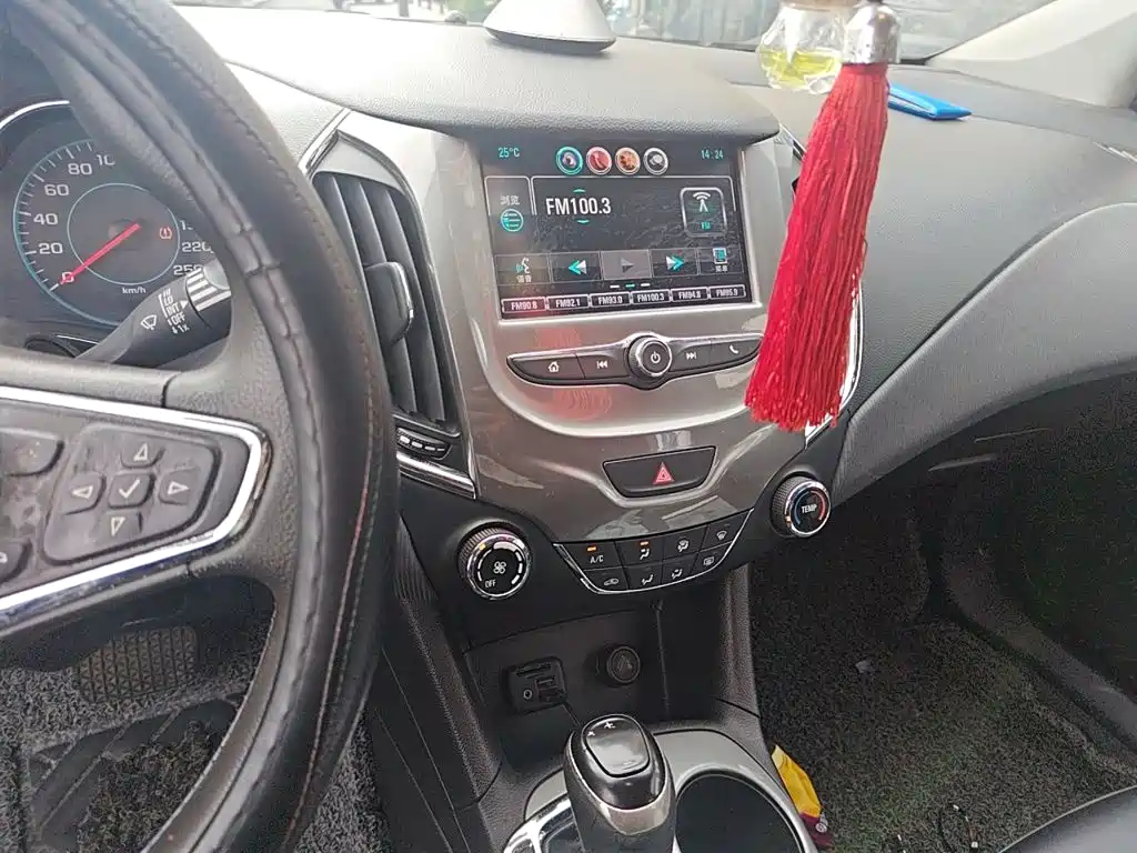 Chevrolet Cruze — миниатюра 9