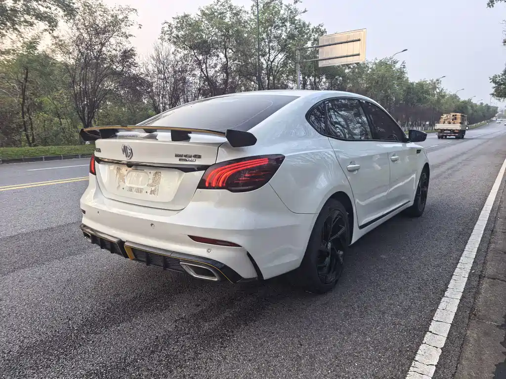 MG MG6 — миниатюра 4