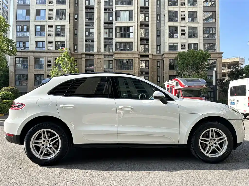 Porsche Macan 2016 Macan 2.0T