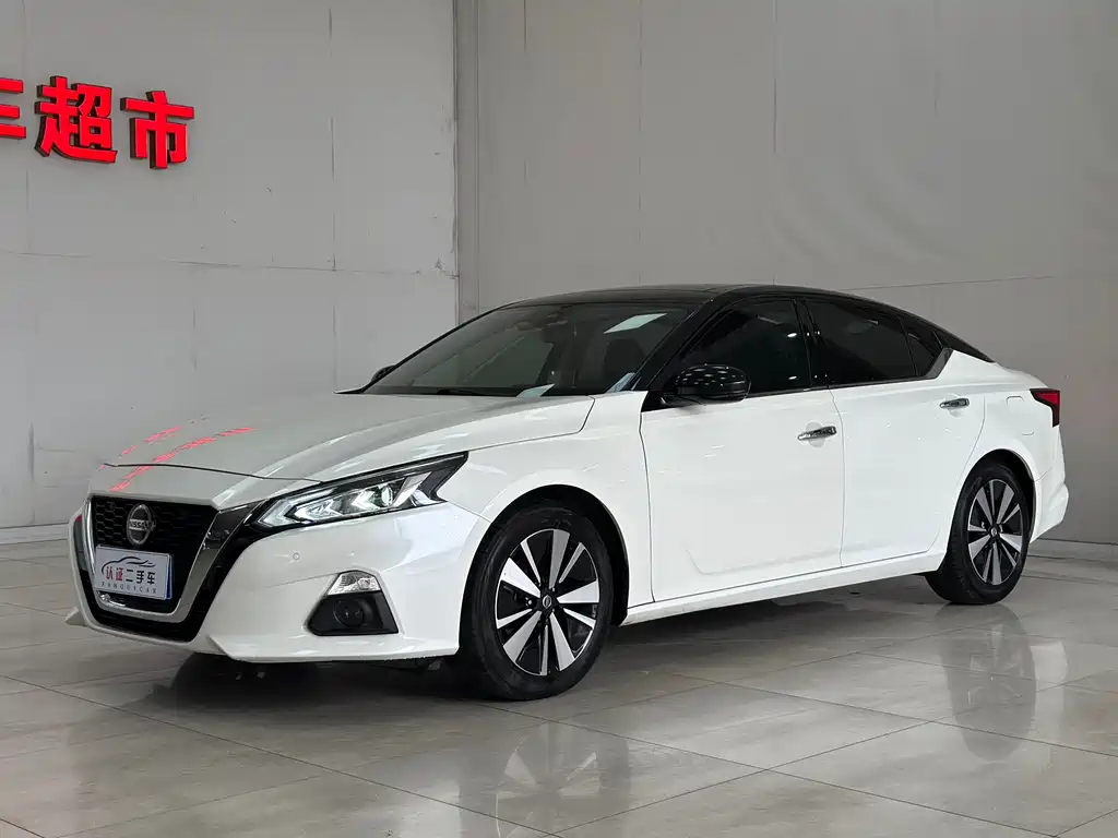 Nissan Teana 2022