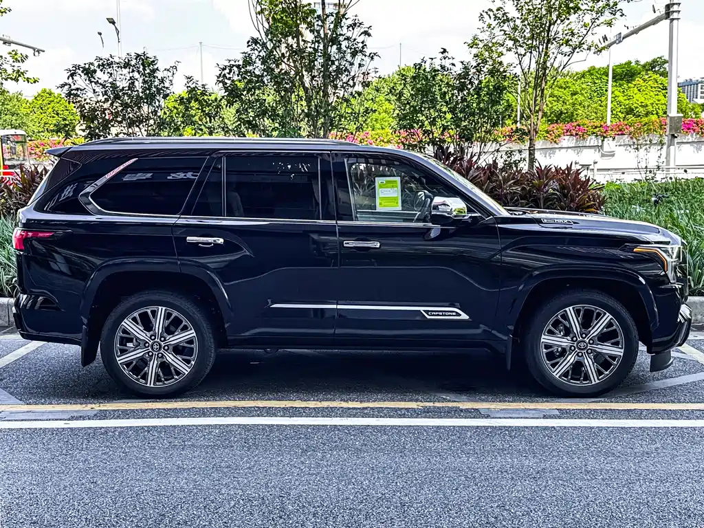 Toyota Sequoia 2025 3.4T AT