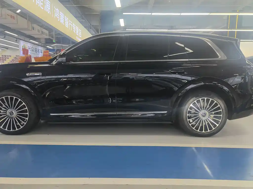 Aito M8 2025 Max+ 53.4kWh 5 мест (192 )