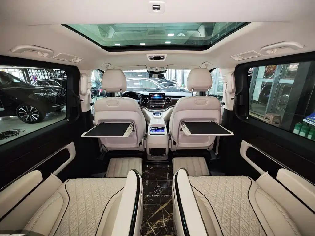 MERCEDES-BENZ V CLASS