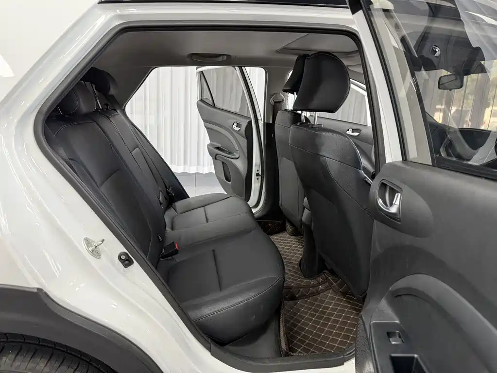 Kia KX1 — миниатюра 8