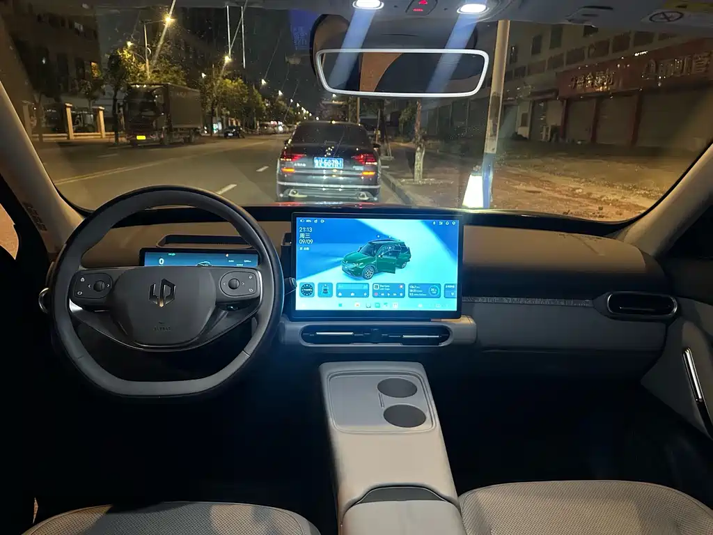 Leapmotor Leapmotor A10 — миниатюра 2