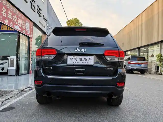 Jeep Grand Cherokee (Import) — миниатюра 5