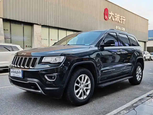 Jeep Grand Cherokee (Import)