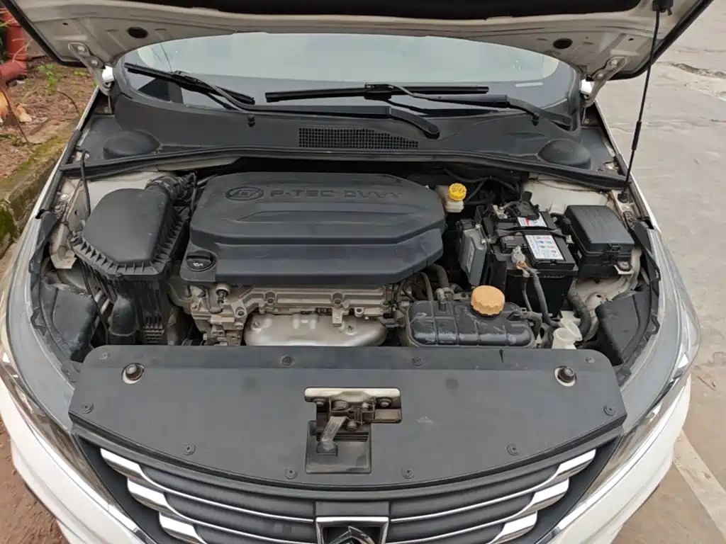 Baojun 310W — миниатюра 20