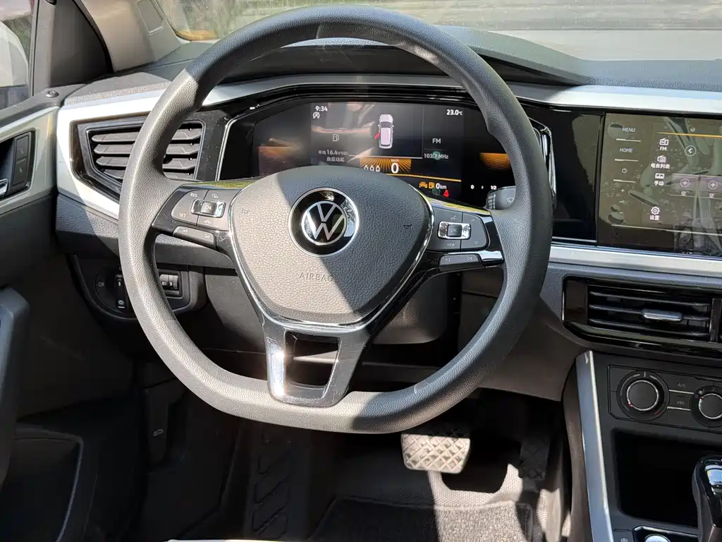 Volkswagen Polo — миниатюра 6