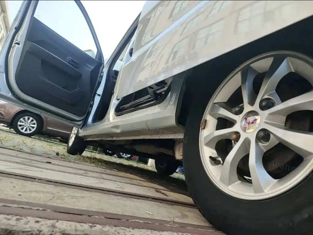 Wuling Hongguang V — миниатюра 22