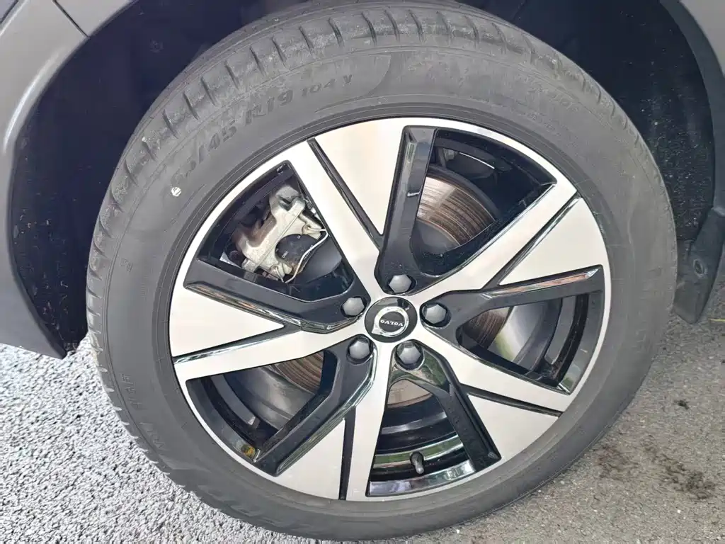 Volvo XC40 NEV — миниатюра 19